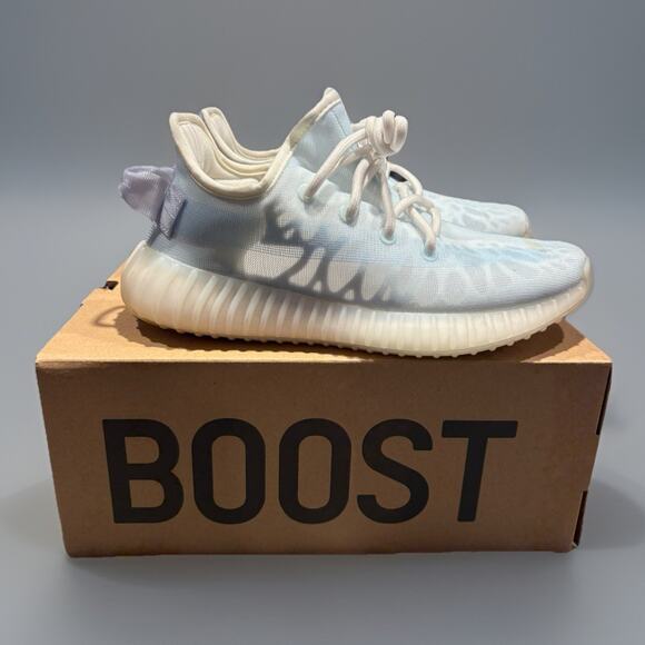 Adidas Yeezy Boost 350 V2 Mono Ice Blue Size 5.5